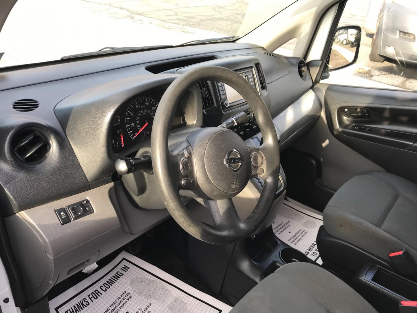 2016 White /Gray Nissan NV200 SV (3N6CM0KN2GK) with an 2.0 V4 engine, Automatic transmission, located at 577 Chester Pike, Prospect Park, PA, 19076, (610) 237-1015, 39.886154, -75.302338 - Photo#10